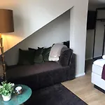Aksjemollen - By Classic Norway מלון 4*